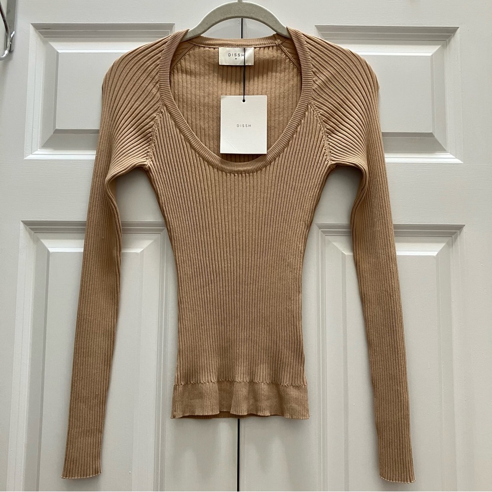 NWT Dissh Victoria Ribbed Knit Sweater Top Long Sleeved Wheat Tan Scoop Neck M